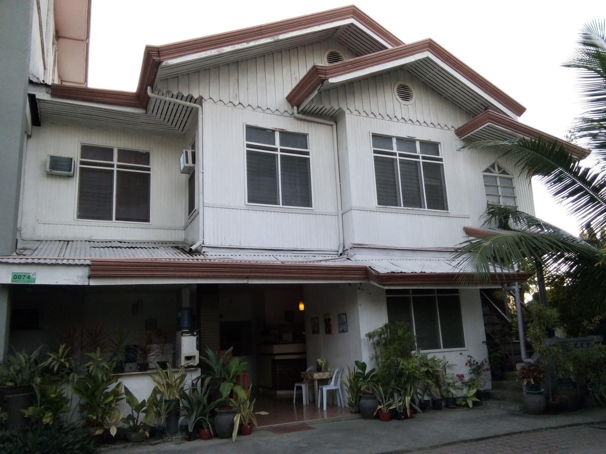 Newport Oak Pension Inn 타그빌라란 외부 사진