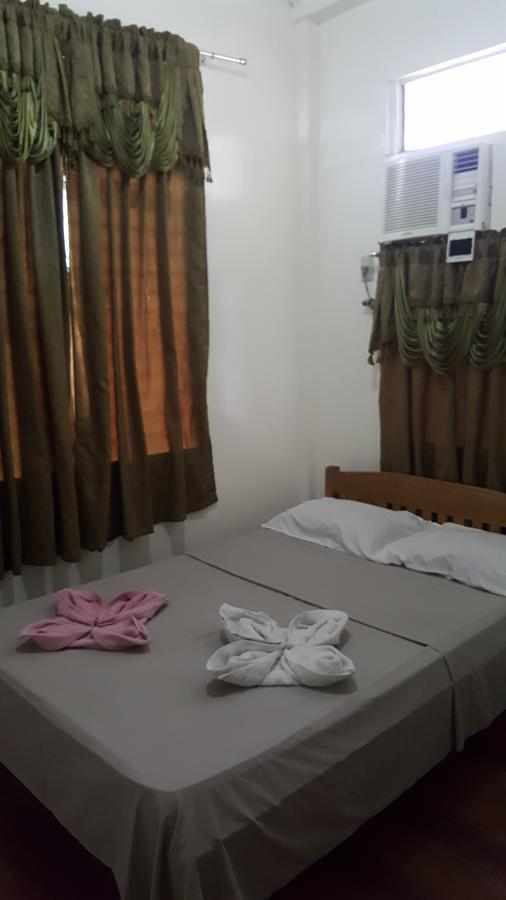 Newport Oak Pension Inn 타그빌라란 외부 사진