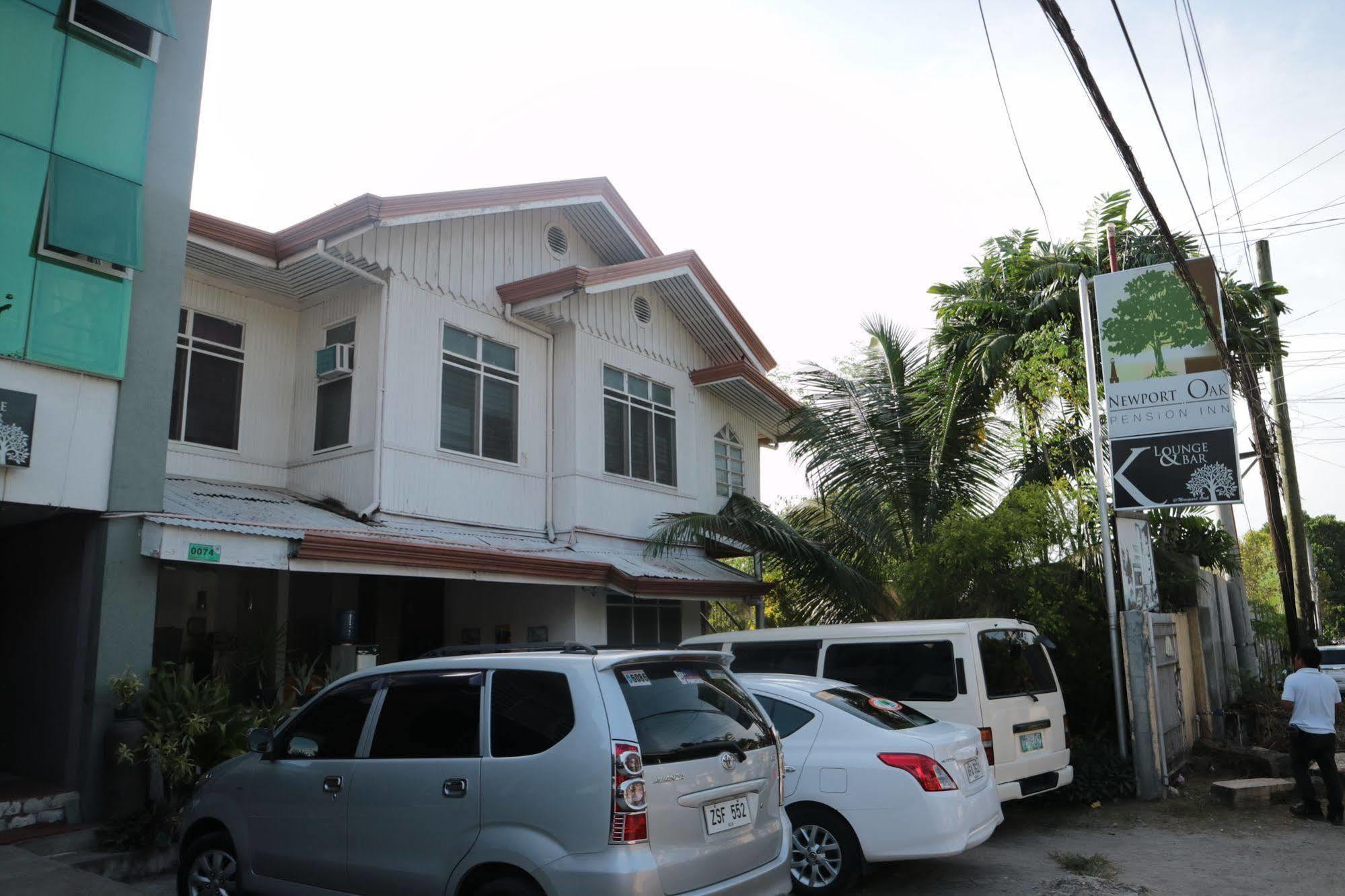 Newport Oak Pension Inn 타그빌라란 외부 사진